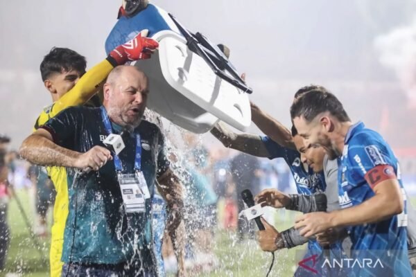 Persib Hanya Perlu Dua Poin untuk Amankan Gelar Liga 1 Persib Hanya Perlu Dua Poin untuk Amankan Gelar Liga 1