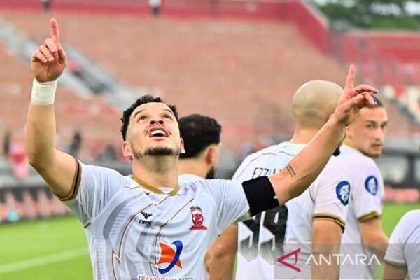 Standings Liga 1: Persis Solo dan Madura United Selamat dari Degradasi Standings Liga 1: Persis Solo dan Madura United Selamat dari Degradasi