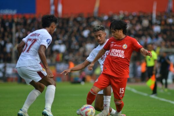 Semen Padang Tak Berdaya, Hasil Imbang 1-1 Melawan Persik