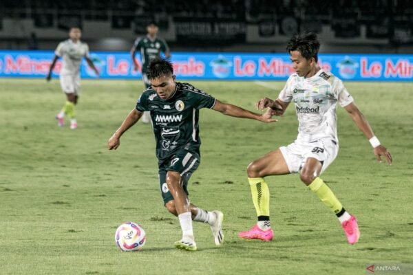 Dewa United Resmi Perkenalkan Edo Febriansah Sebagai Amunisi Terbaru Persib Bandung Resmi Berpisah dengan Edo Febriansah